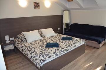Фото номера Большой двухместный номер с 1 кроватью Отель Hotel Bartnik г. Pszczółki 7